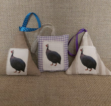 Load image into Gallery viewer, Guinea fabric hanger kits